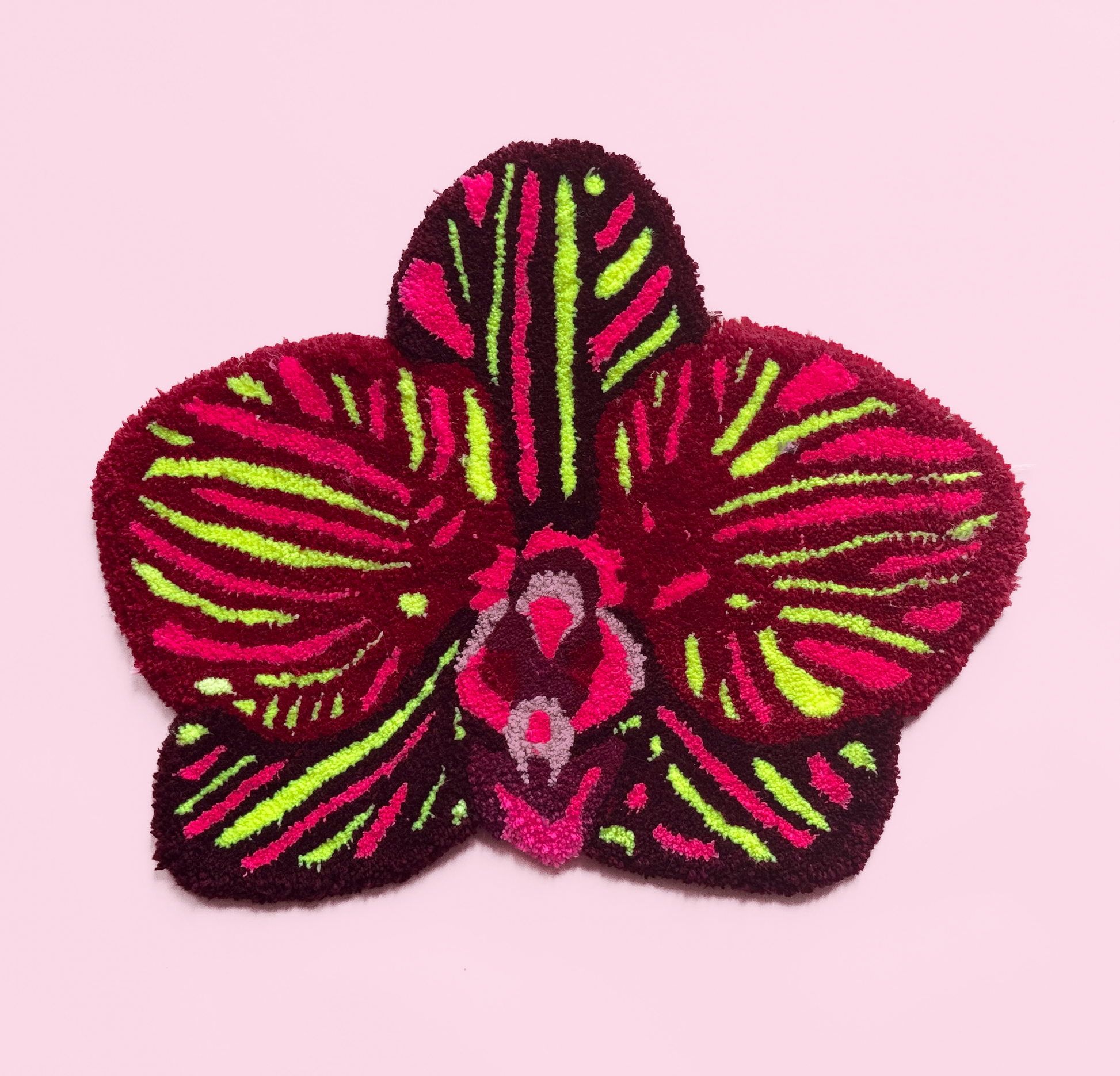 Decorative orquid rug with pink and neon yellow patterns